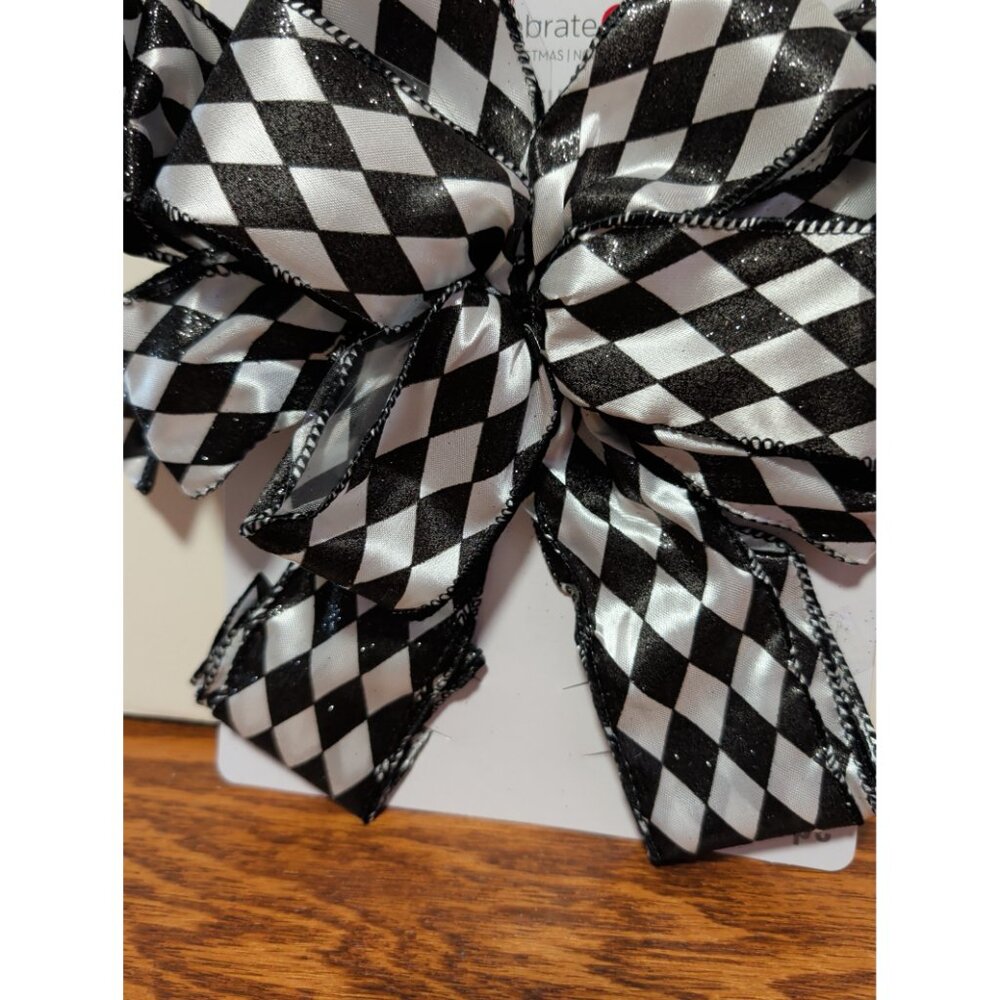 Bow - Picture 3 of 4